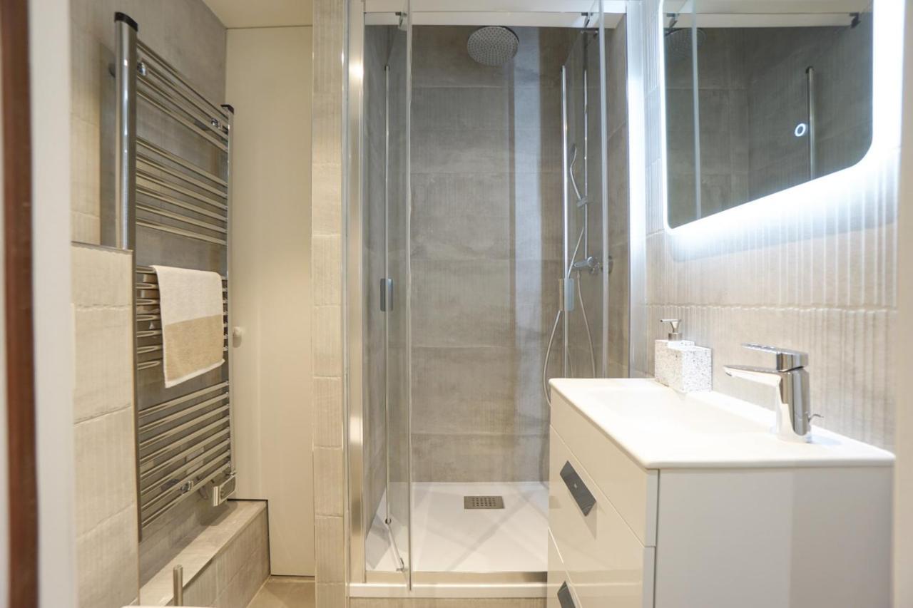 Modern Duplex Close To The Eiffel Tower ปารีส ภายนอก รูปภาพ