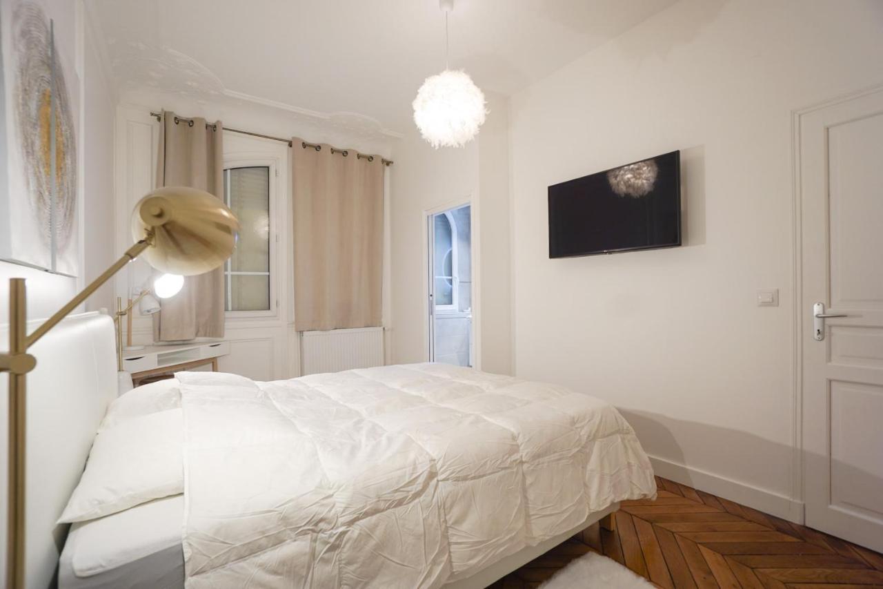 Modern Duplex Close To The Eiffel Tower ปารีส ภายนอก รูปภาพ