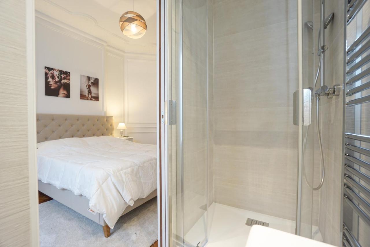 Modern Duplex Close To The Eiffel Tower ปารีส ภายนอก รูปภาพ