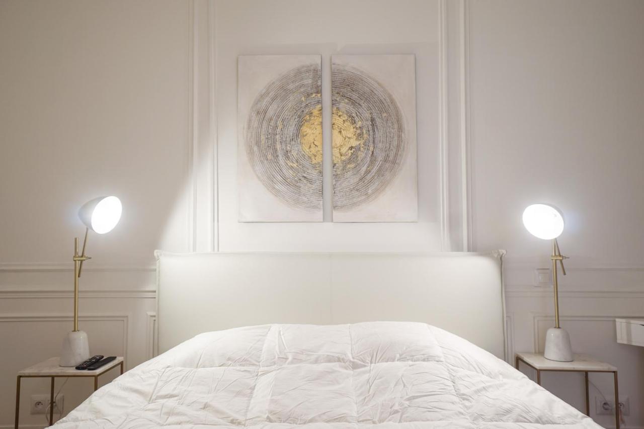 Modern Duplex Close To The Eiffel Tower ปารีส ภายนอก รูปภาพ
