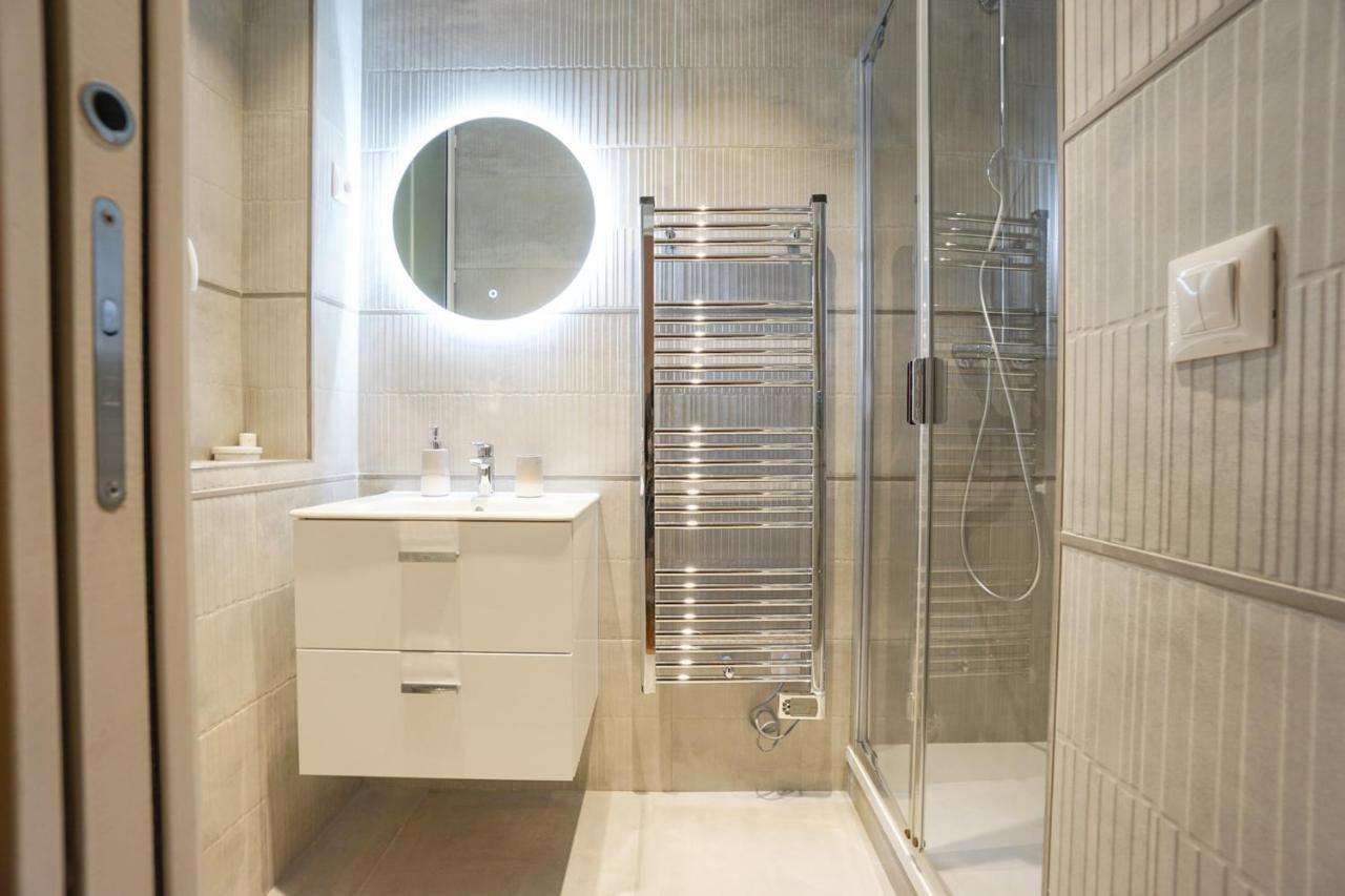 Modern Duplex Close To The Eiffel Tower ปารีส ภายนอก รูปภาพ