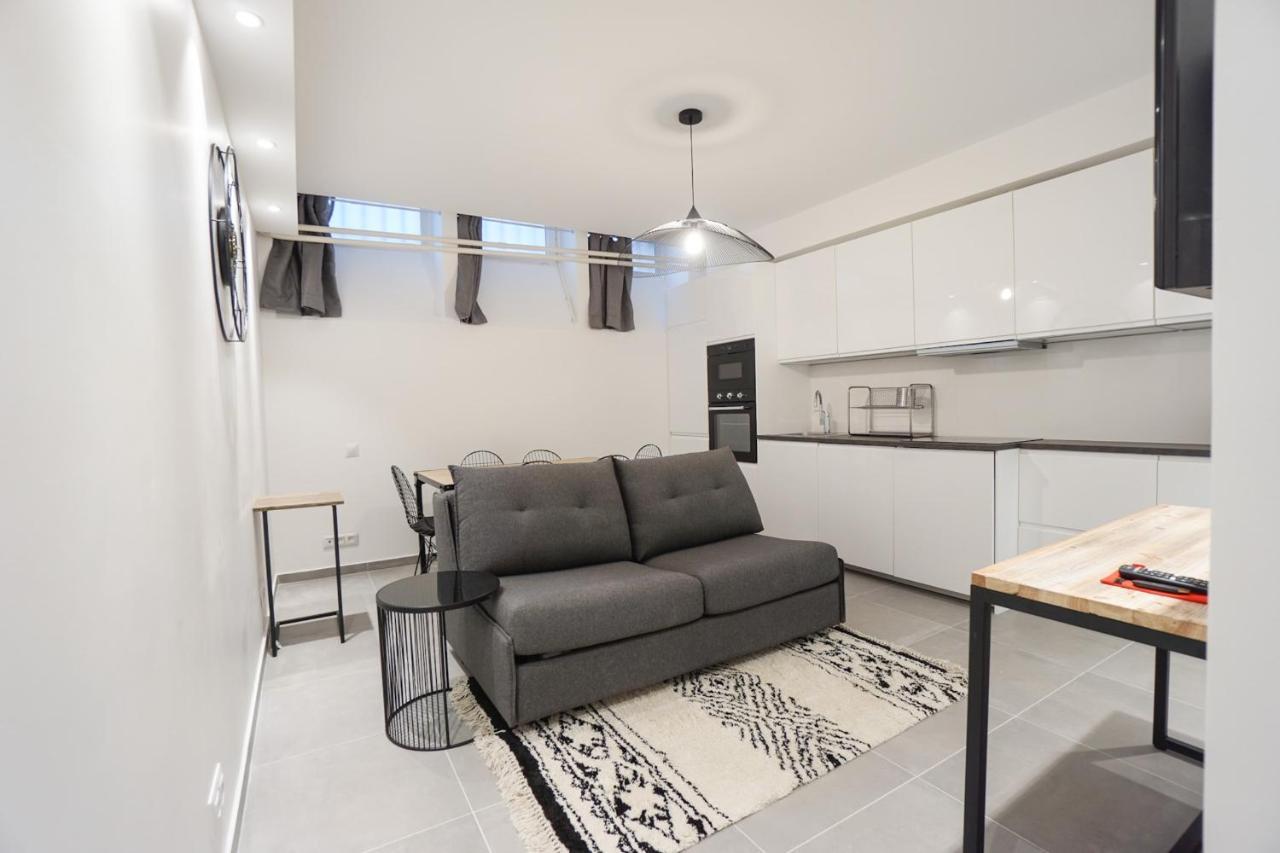 Modern Duplex Close To The Eiffel Tower ปารีส ภายนอก รูปภาพ
