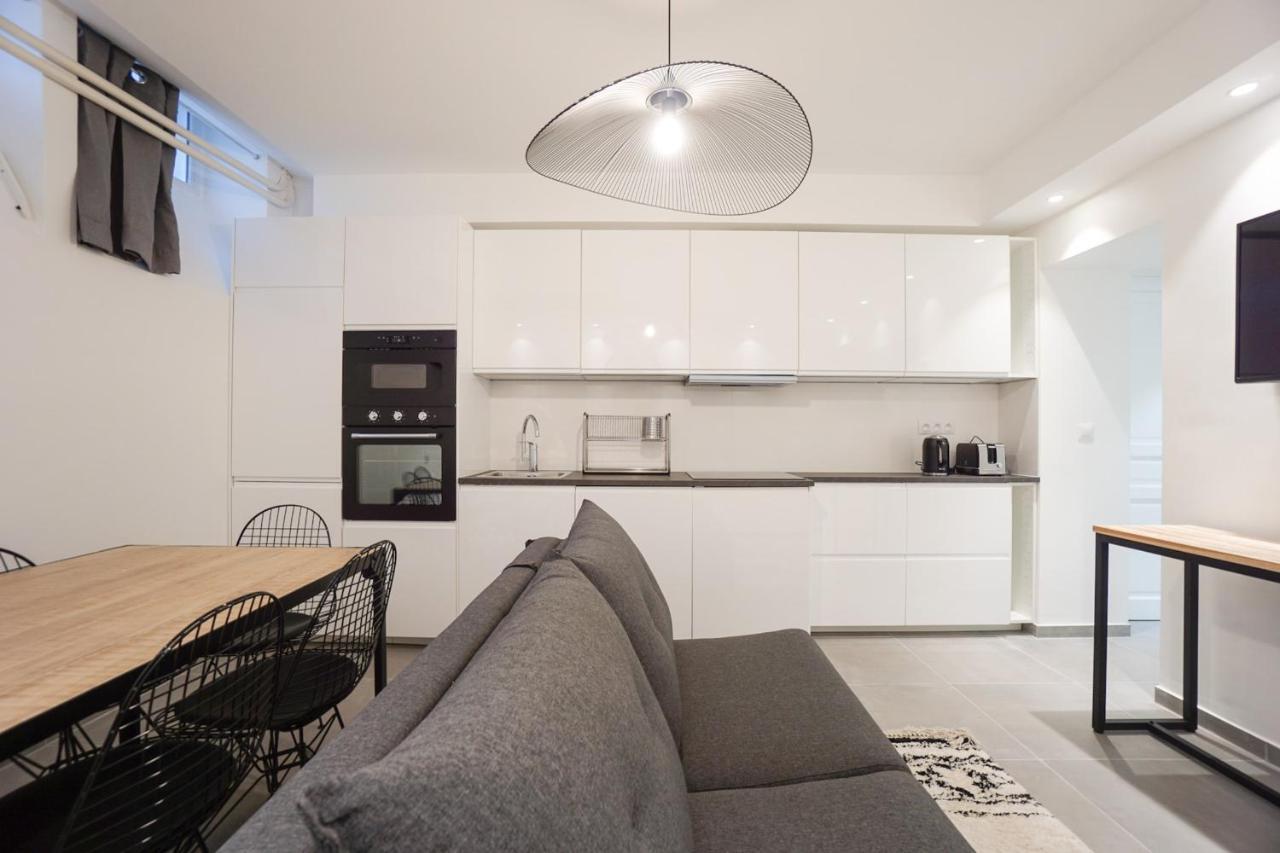 Modern Duplex Close To The Eiffel Tower ปารีส ภายนอก รูปภาพ